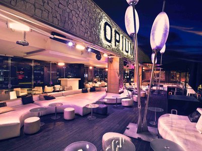 opium barcelona terraza